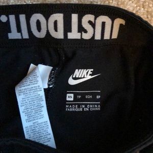 Nike Pants - Nike leggings Nike Pants - Nike leggings